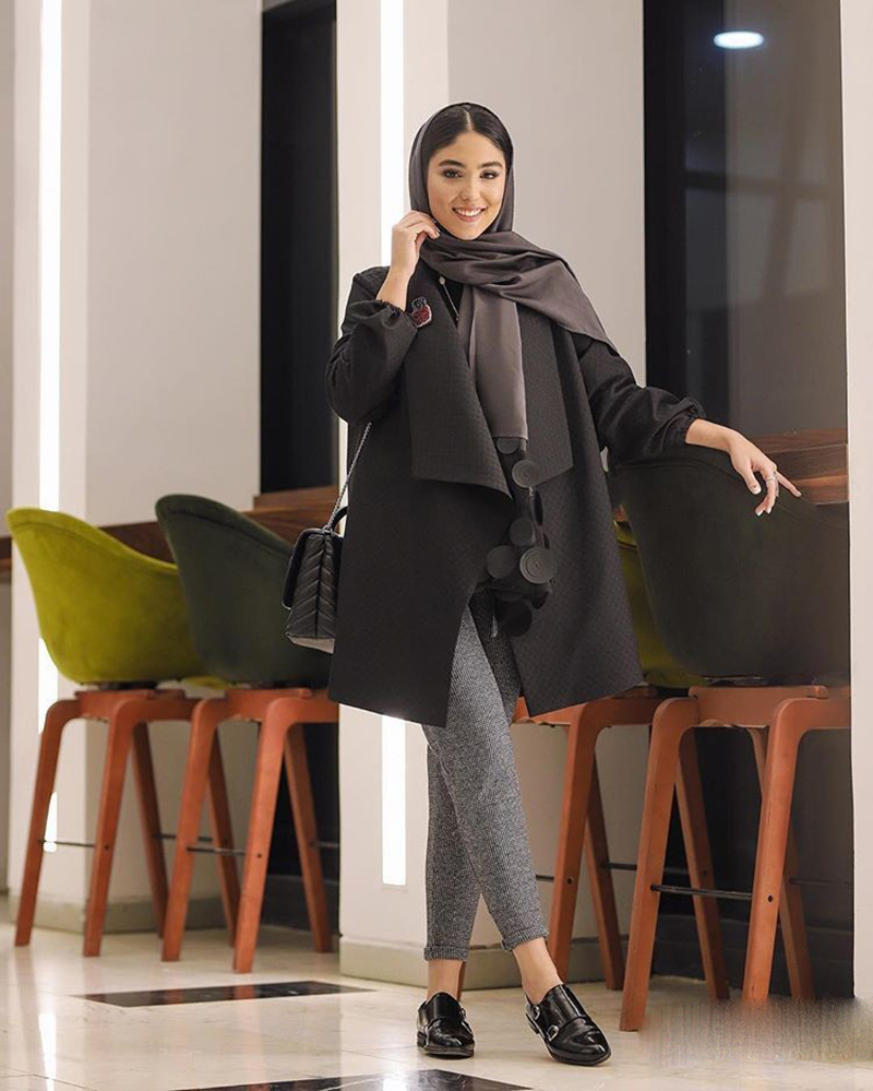 عکس ست کردن مانتو و شال