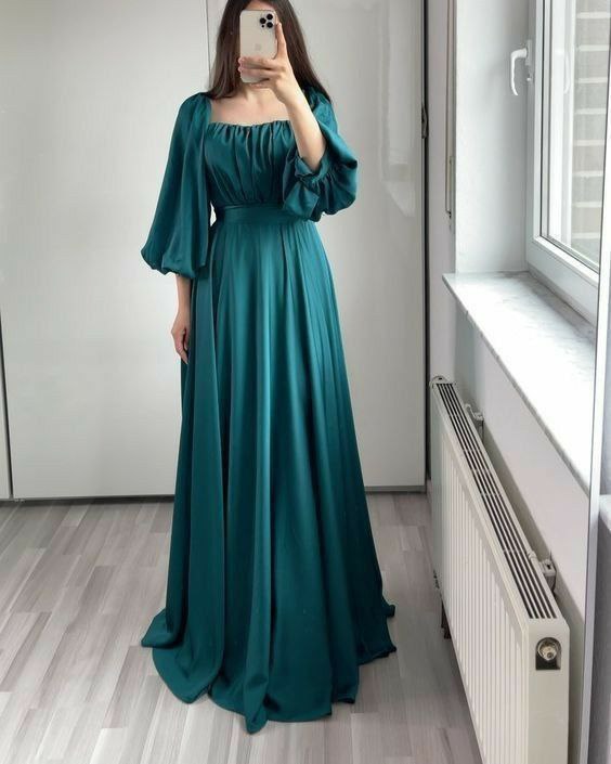 لباس مجلسی بلند آبی فیروزه‌ ای