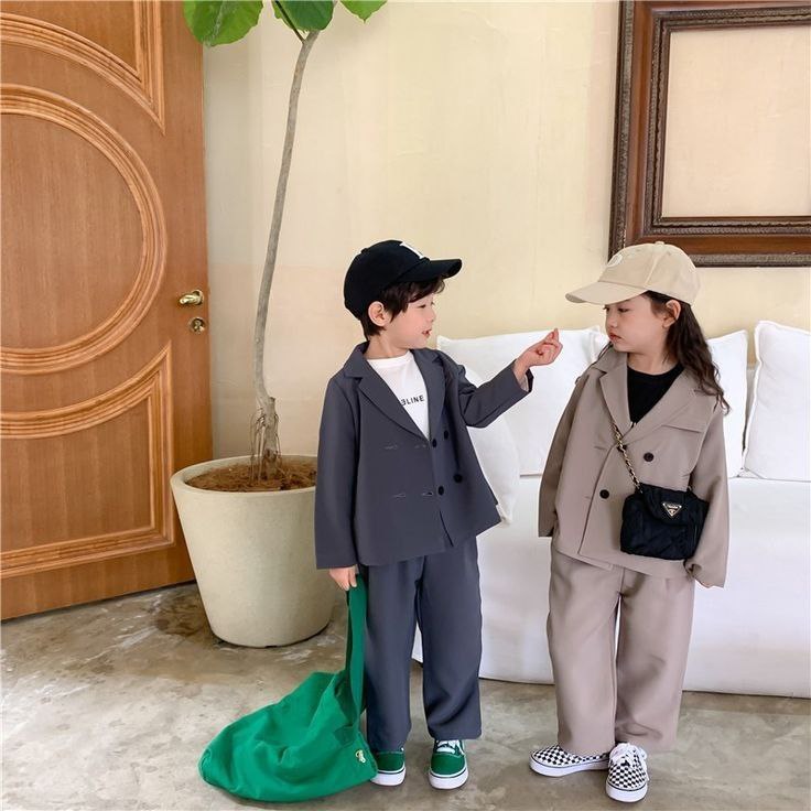 راهنمای انتخاب لباس بچه‌ گانه